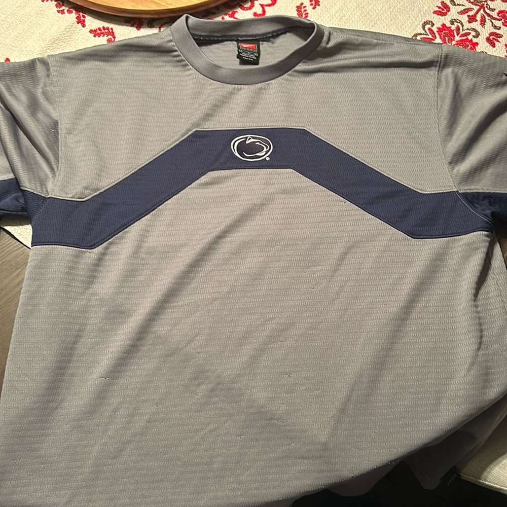 cool vintage nike penn state crewneck/longsleeve